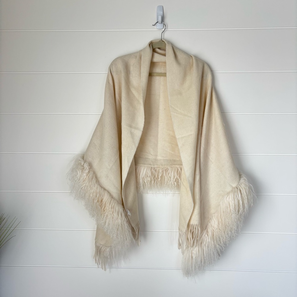 Cream Wool Wrap with Fring and Rabbit Trim Women's Unbranded NEW